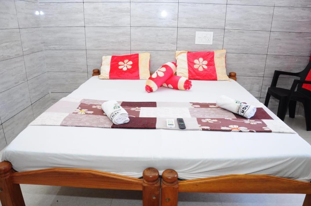 Aryan Residency Villa Mavalli Exterior photo