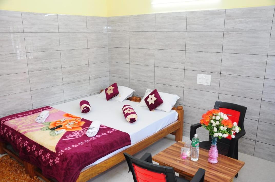 Aryan Residency Villa Mavalli Exterior photo