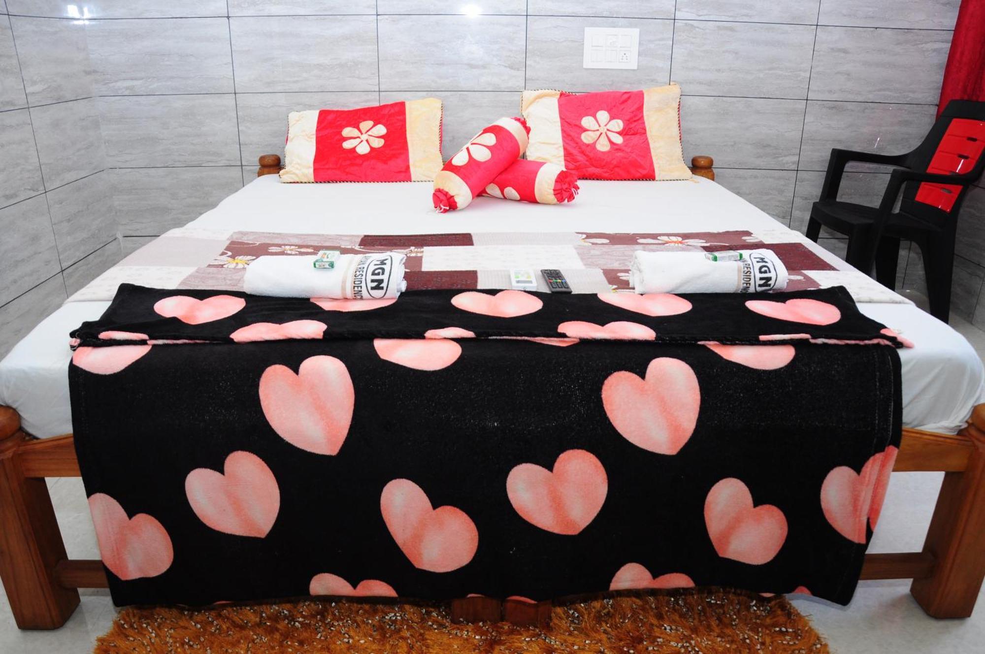 Aryan Residency Villa Mavalli Room photo